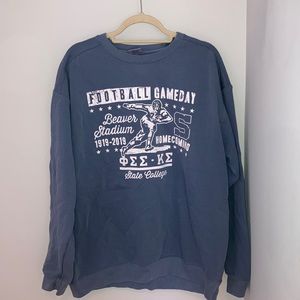 Crewneck sweatshirt